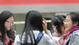 暑期迎来“摘镜”热，手术能治愈近视吗？